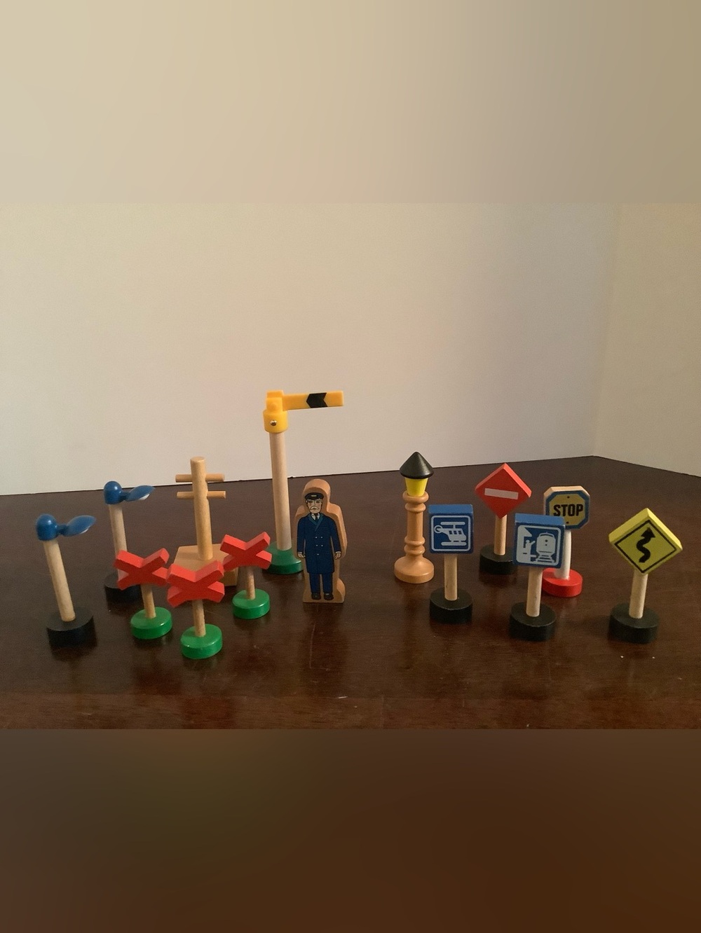 Vtg Thomas/Brio TrainSignals, StreetLights Signs, Conductor ThomasWoodenRailway.